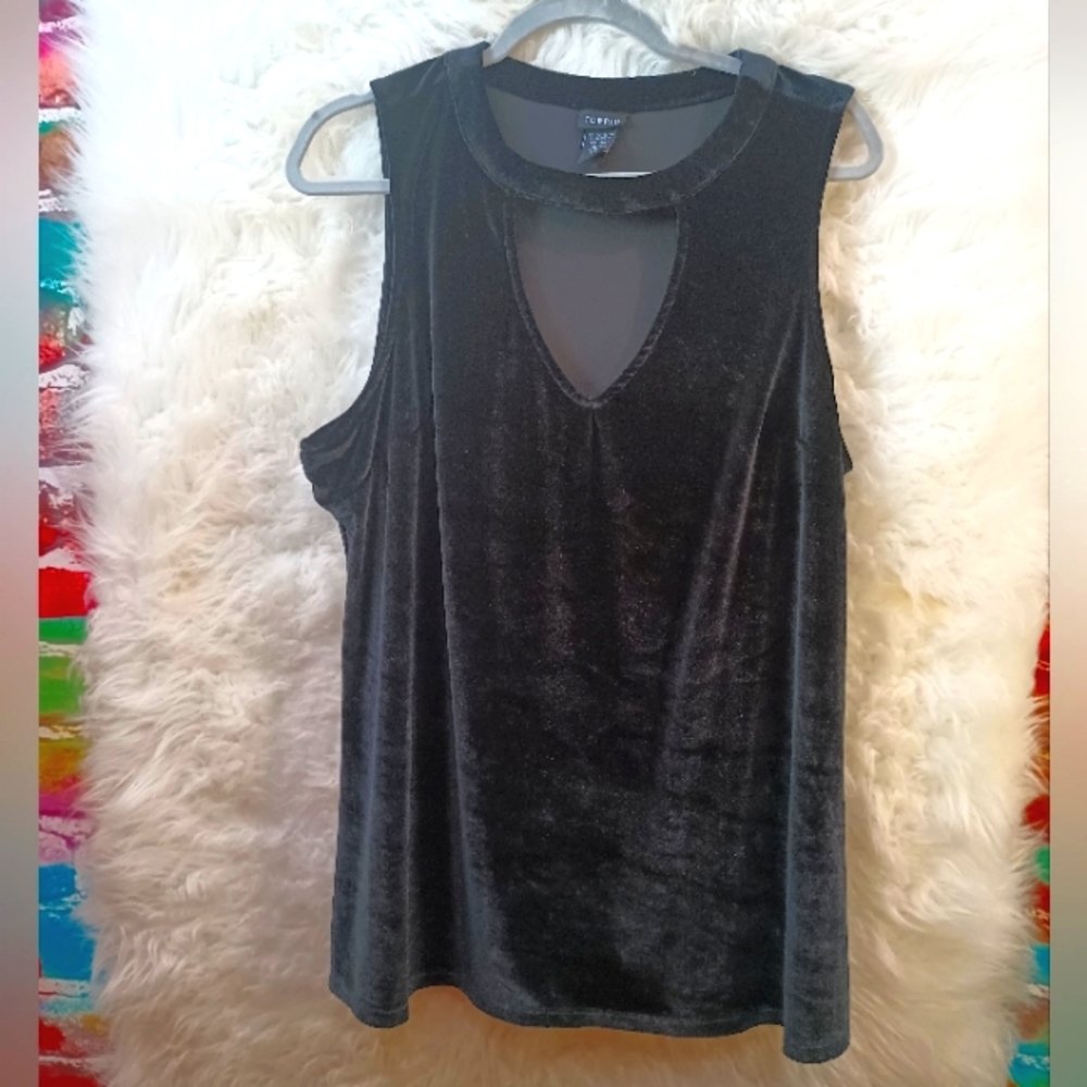 Torrid Black Velvet Sleeveless Top Size 2